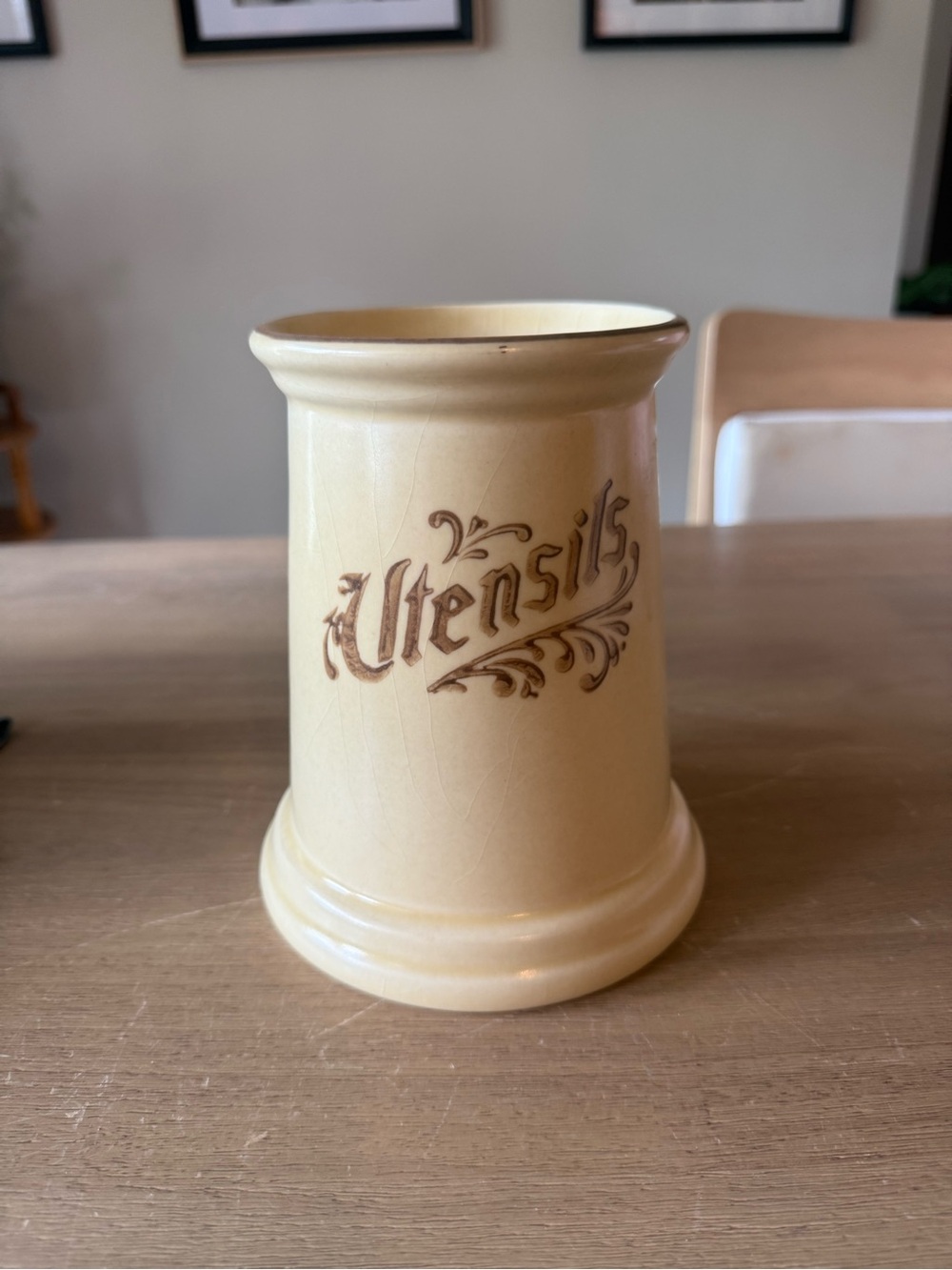 Vintage Pfaltzgraff Stoneware Village Utensil Crock Holder Brown Cream 6.5" Tall